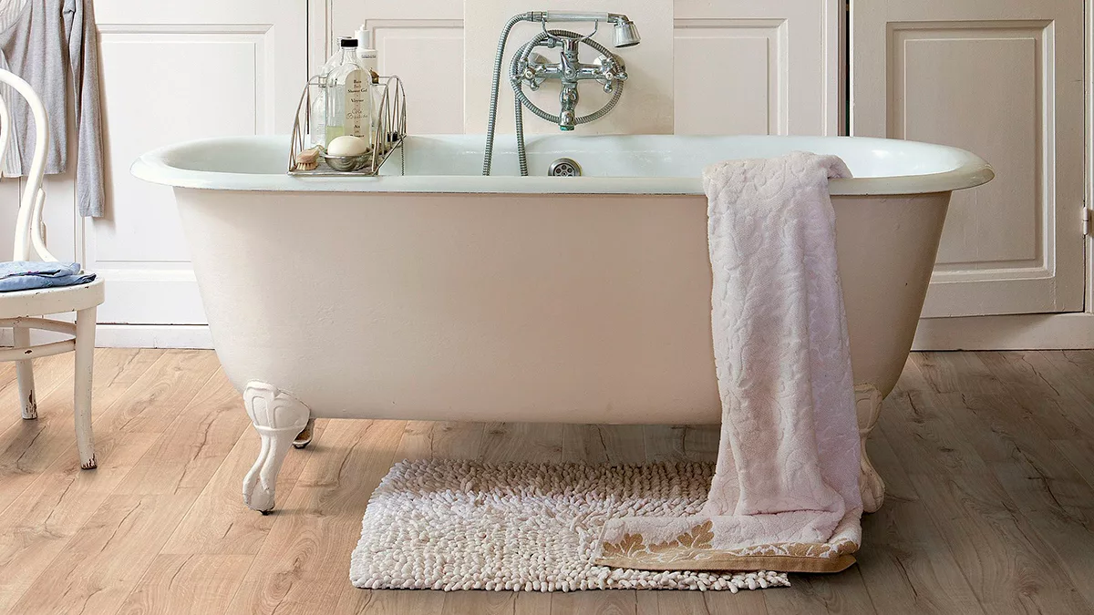 suelos laminados en el baño